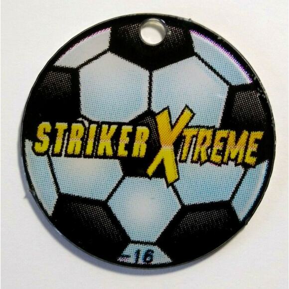 Striker Xtreme Pinball Keychain Promo Plastic 2000 Soccer Ball Sports Fan - Picture 1 of 3